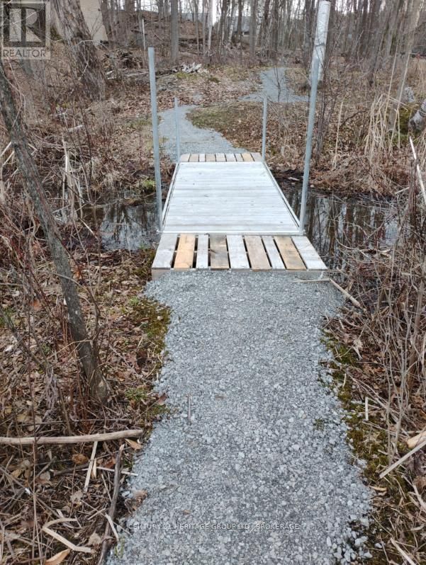 828 THOMAS ROAD Image 28