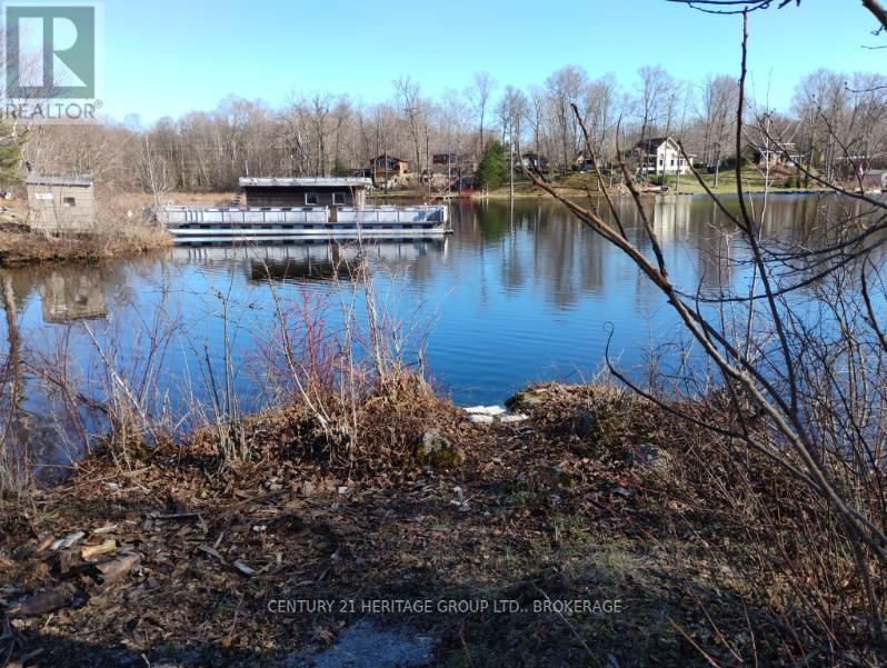 828 THOMAS ROAD Image 32