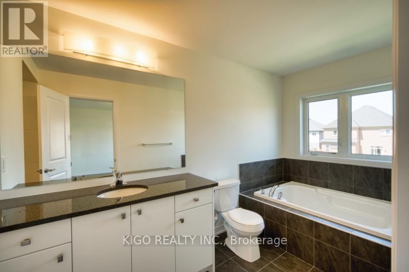 139 VELVET WAY Image 22