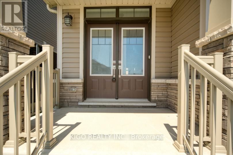 139 VELVET WAY Image 3