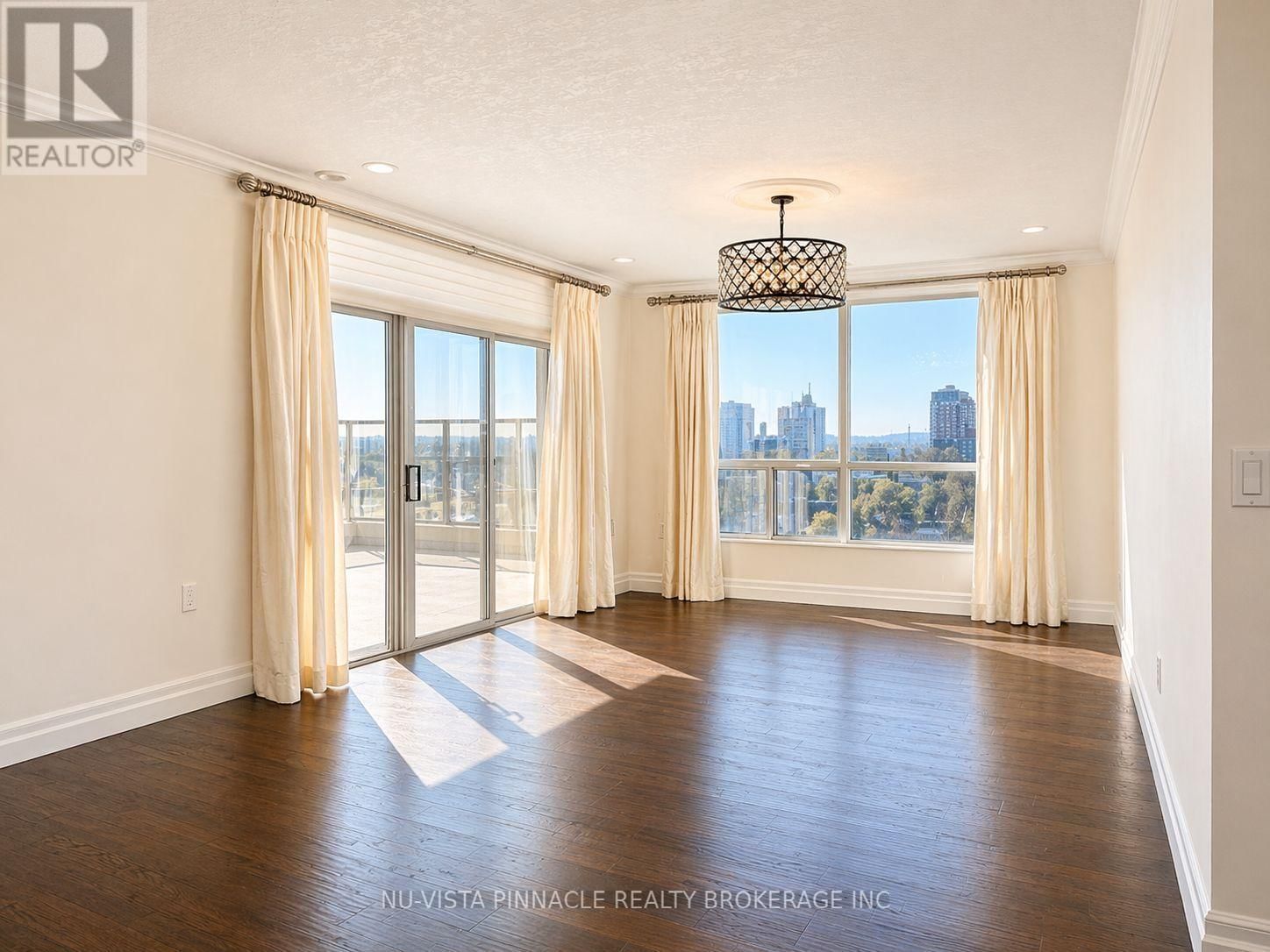 1203 - 250 PALL MALL STREET Image 12