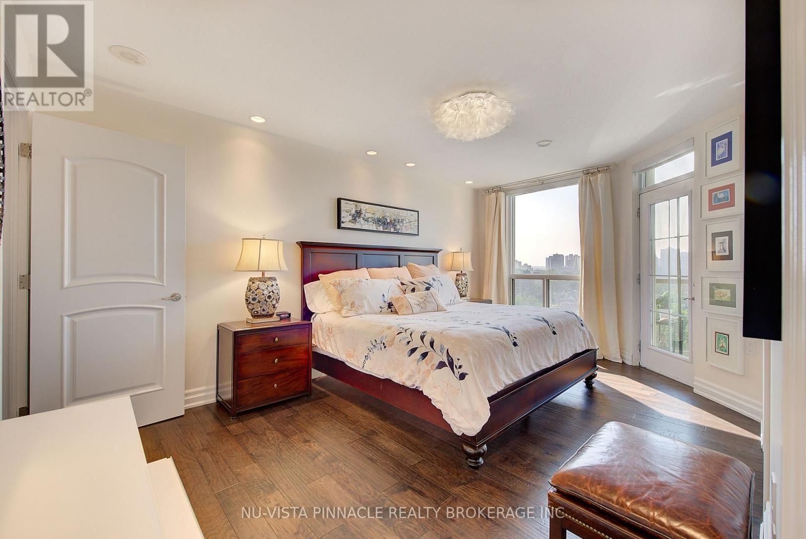 1203 - 250 PALL MALL STREET Image 13