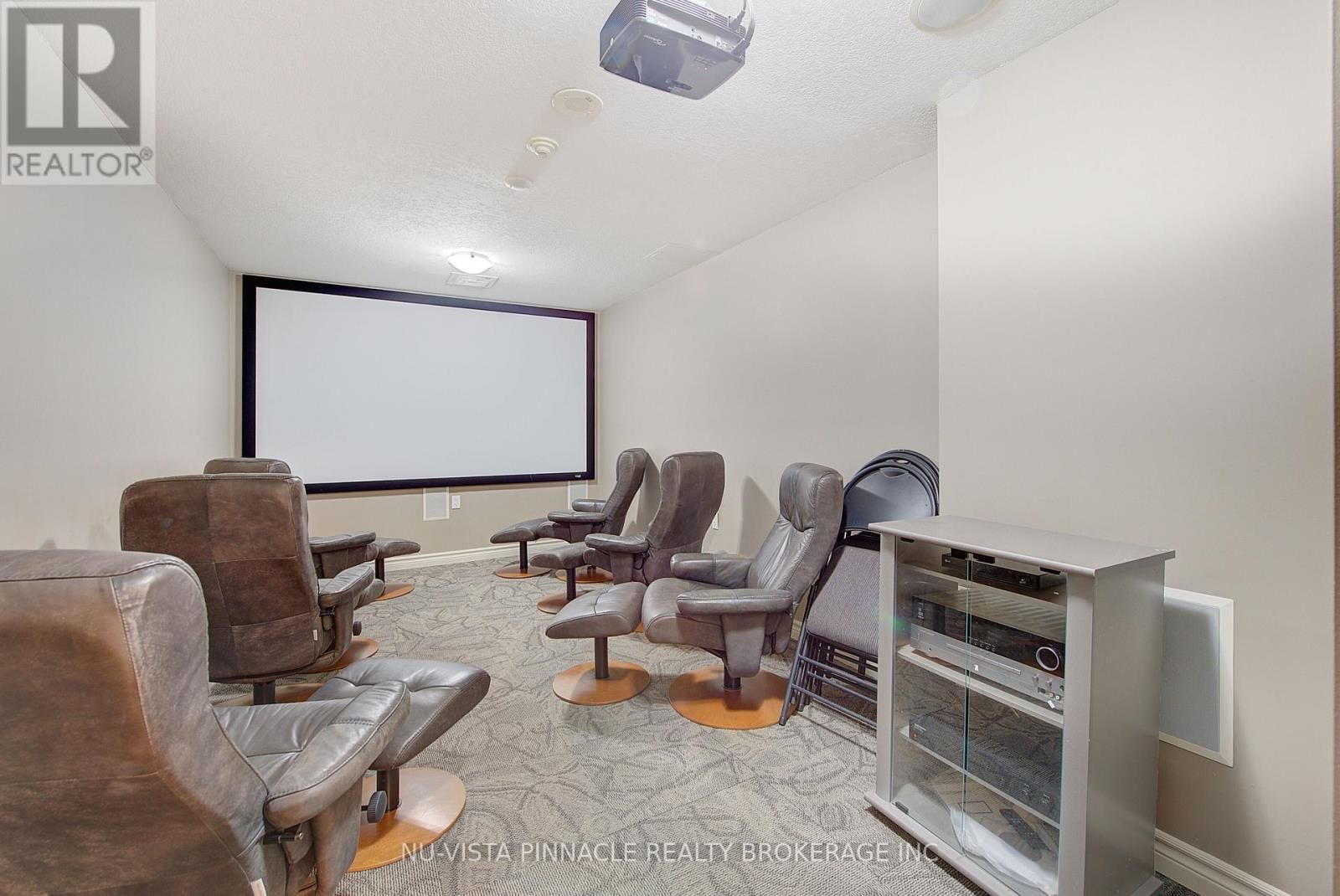 1203 - 250 PALL MALL STREET Image 32