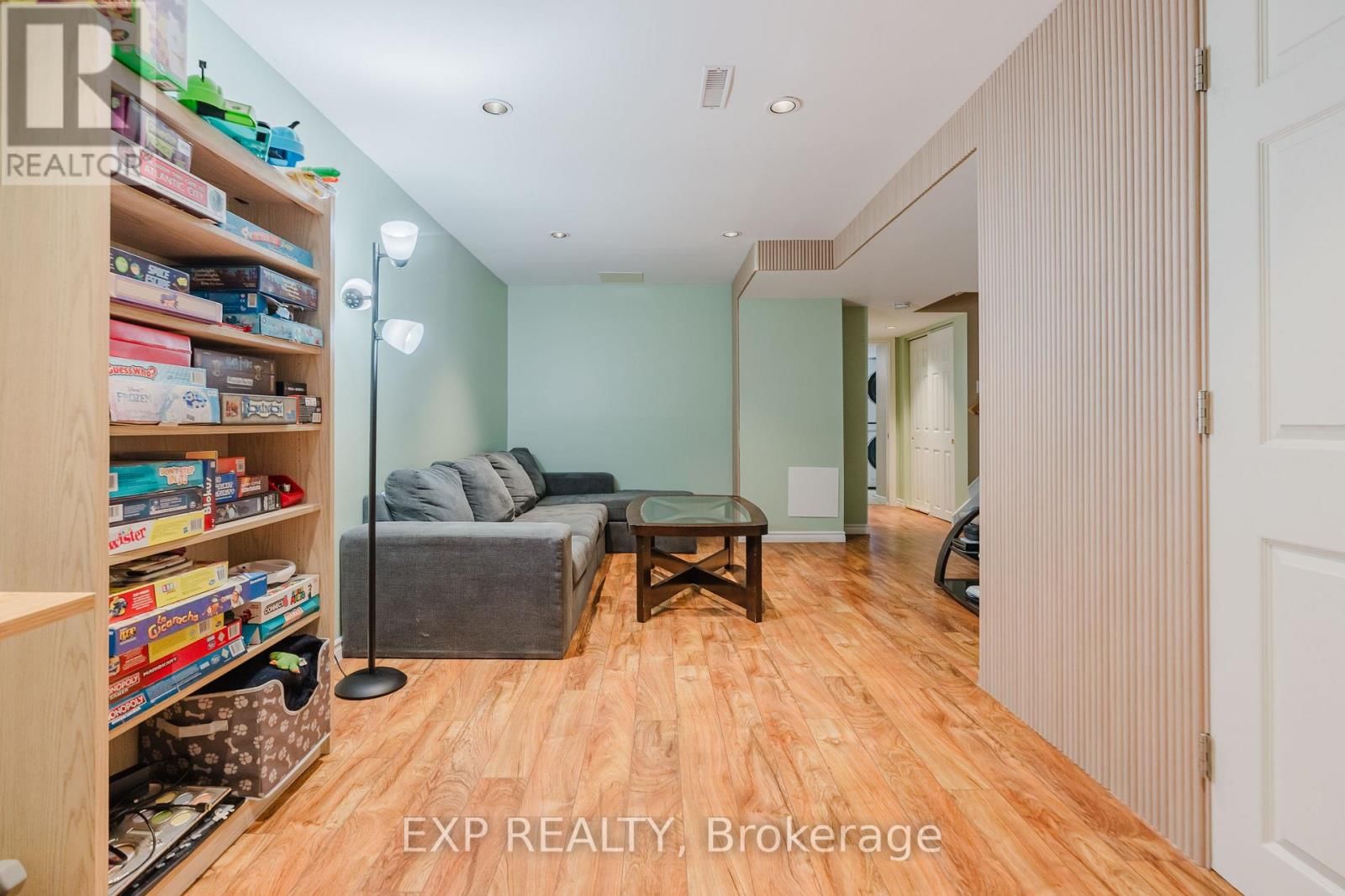 378 VALADE CRESCENT Image 39