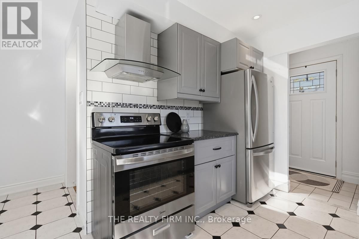 923 WILLOW LANE Image 13