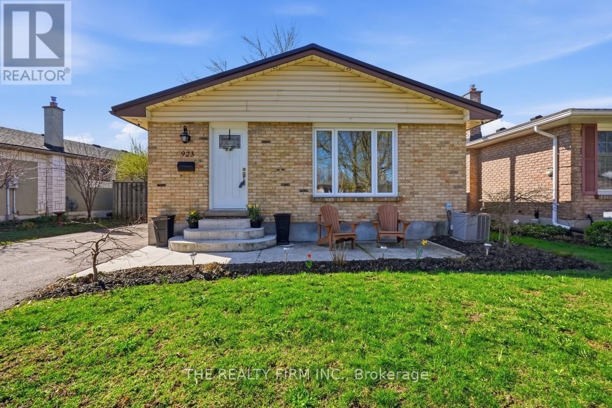 923 WILLOW LANE Image 2