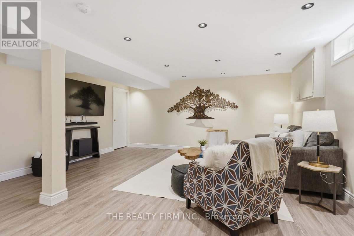 923 WILLOW LANE Image 29