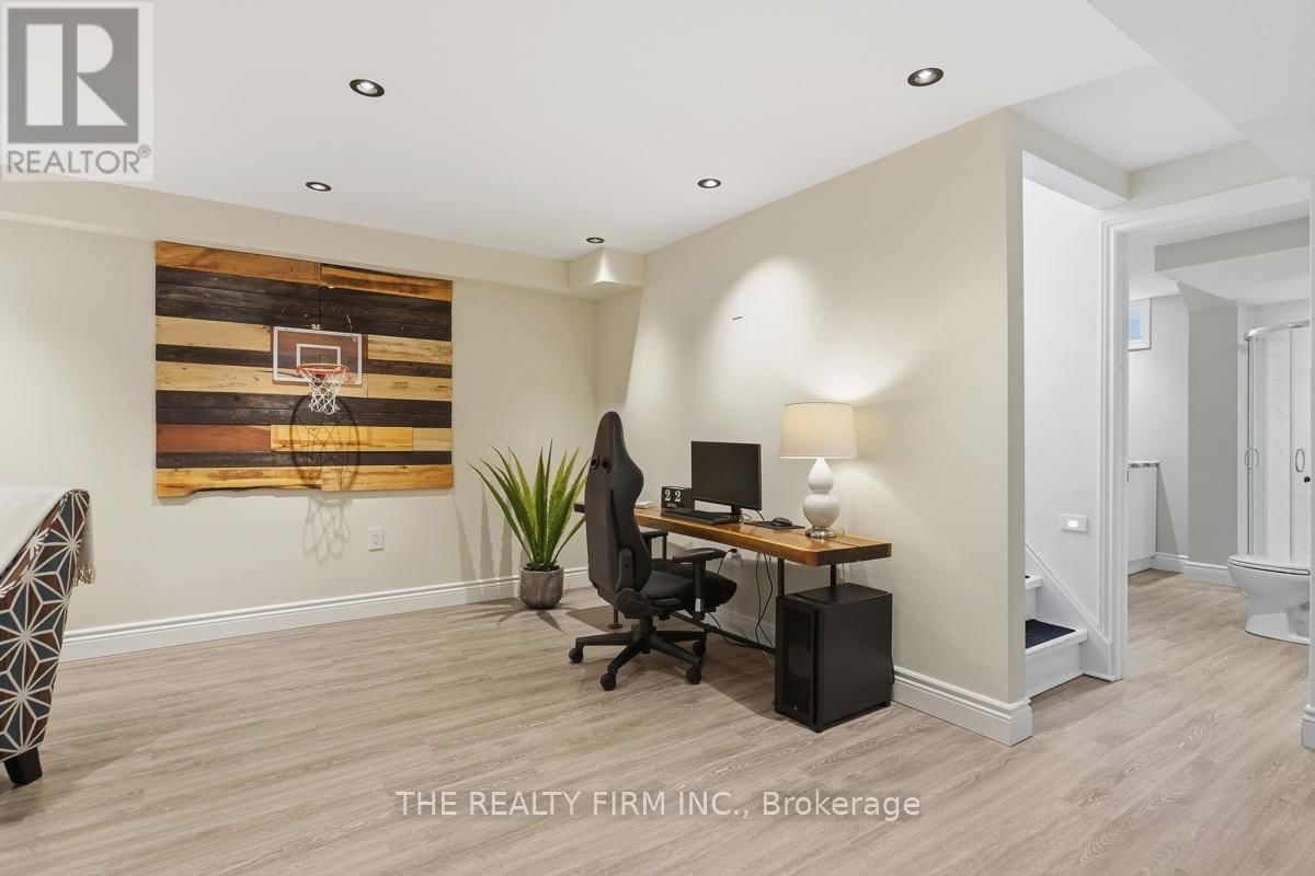 923 WILLOW LANE Image 31