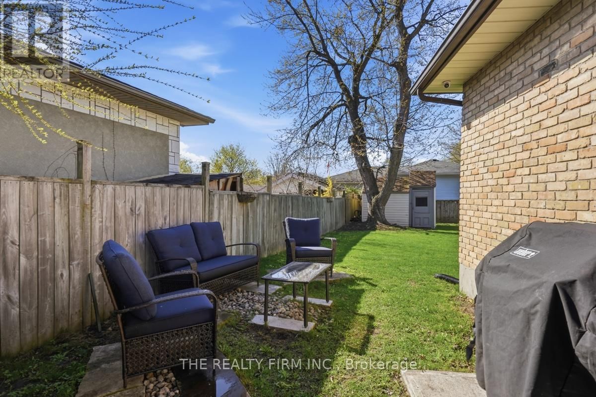 923 WILLOW LANE Image 39