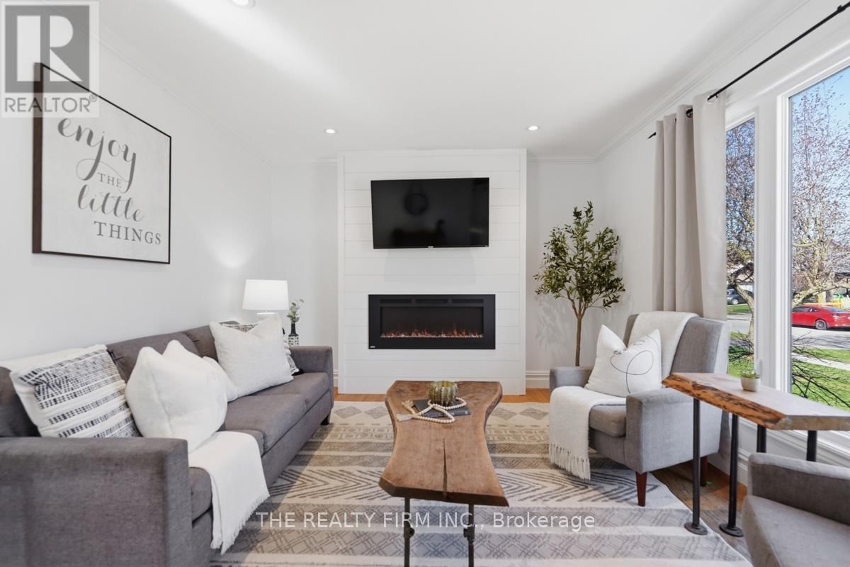 923 WILLOW LANE Image 8