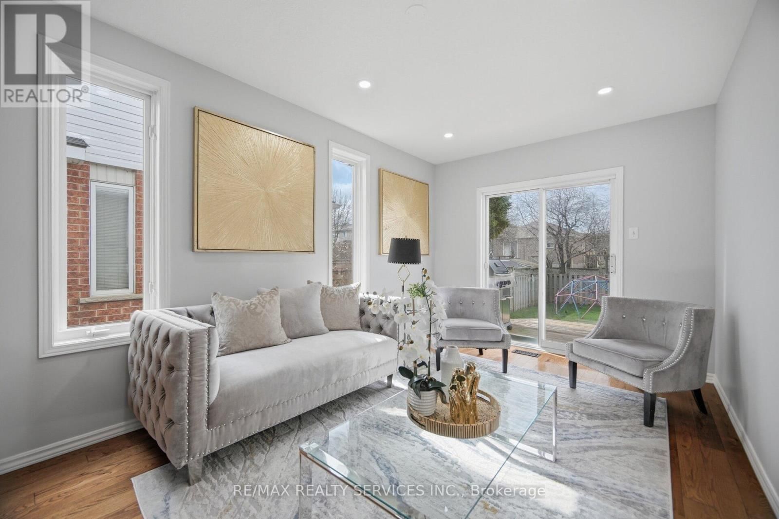 234 COUNTRY CLUB DRIVE Image 12