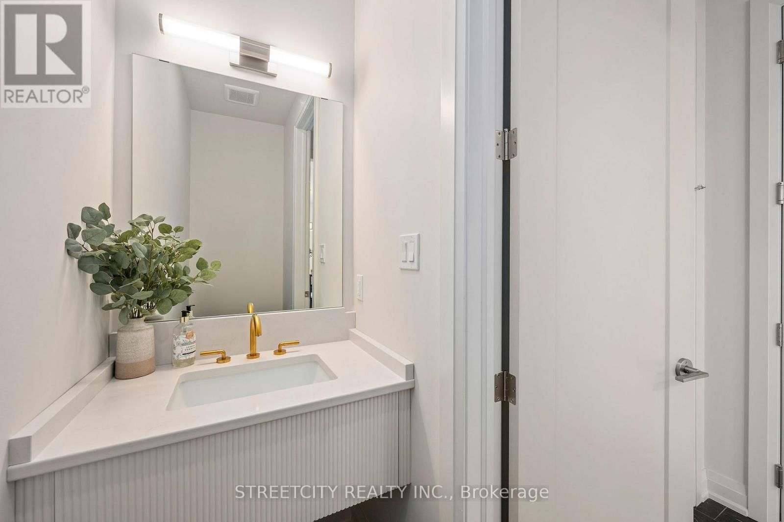 337 MANHATTAN DRIVE Image 14