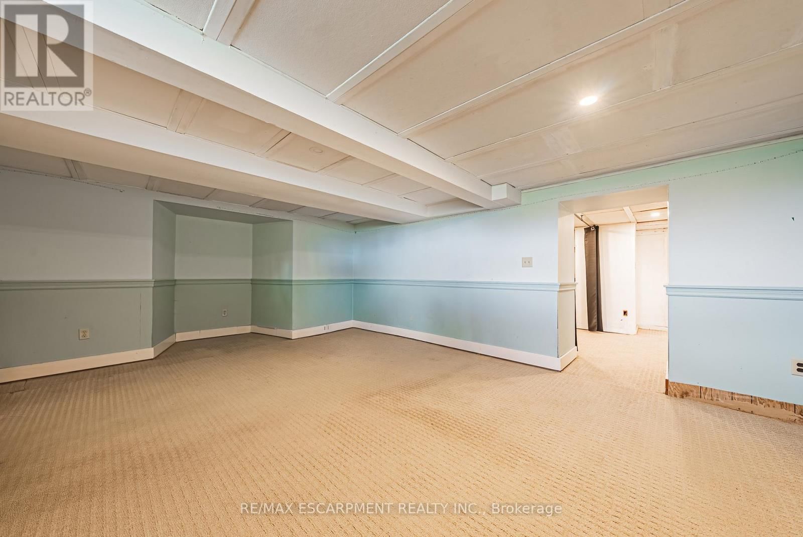 1292 GLANCASTER ROAD Image 35