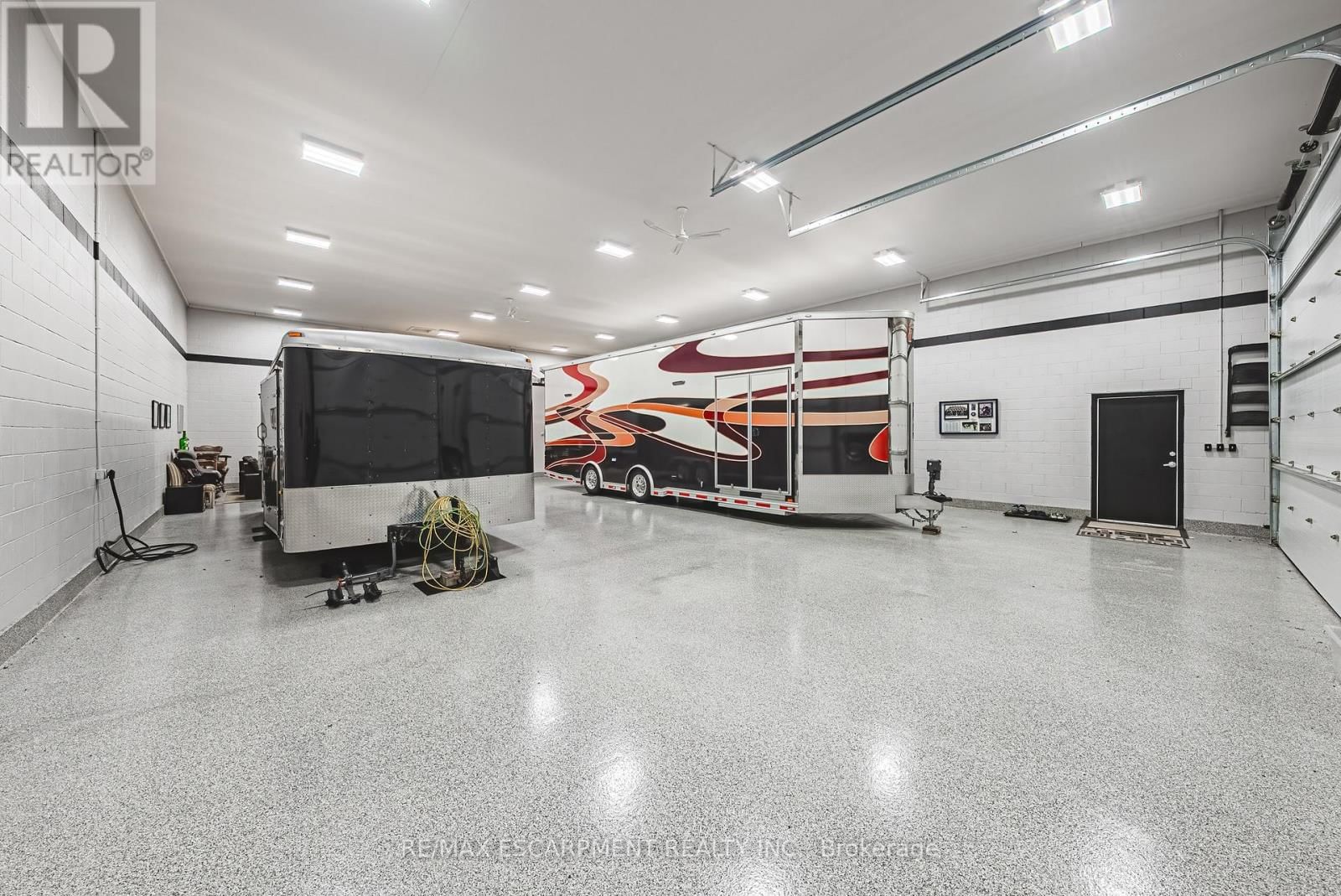 1292 GLANCASTER ROAD Image 37