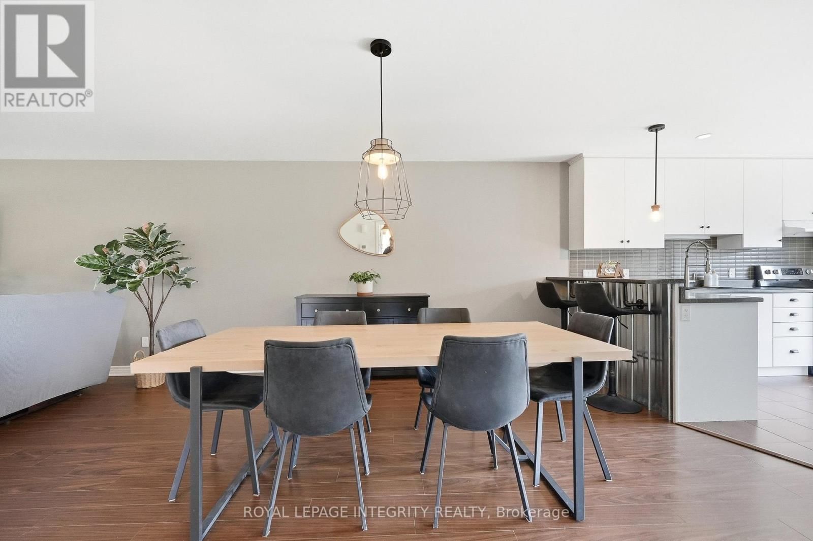 89 BRUNET STREET Image 11