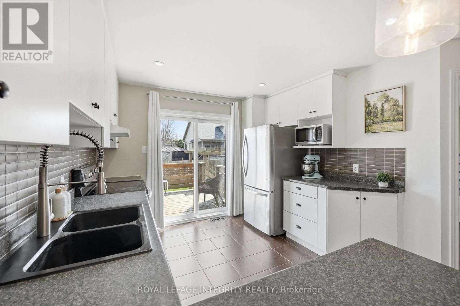 89 BRUNET STREET Image 14