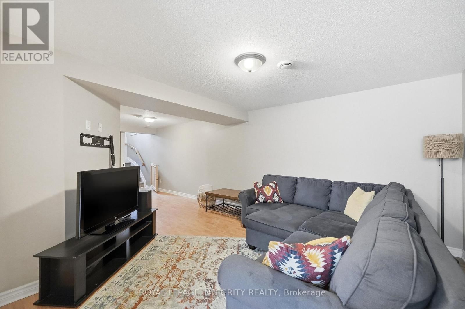 89 BRUNET STREET Image 26