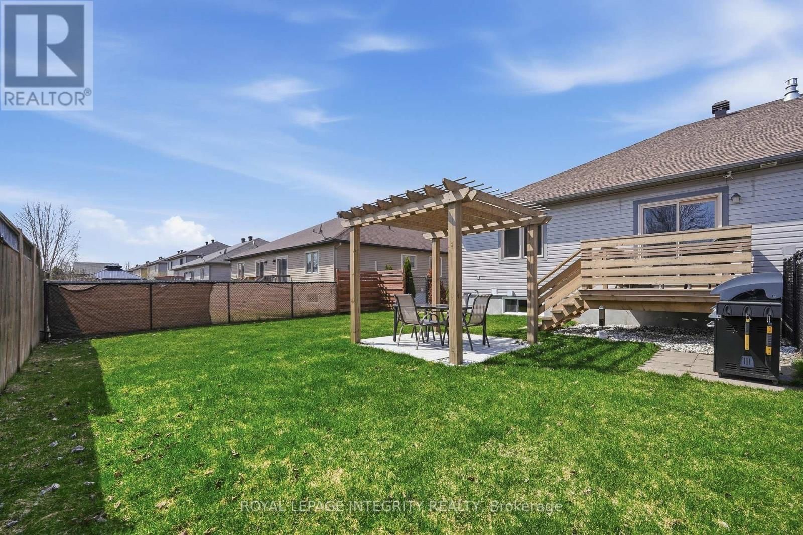 89 BRUNET STREET Image 36