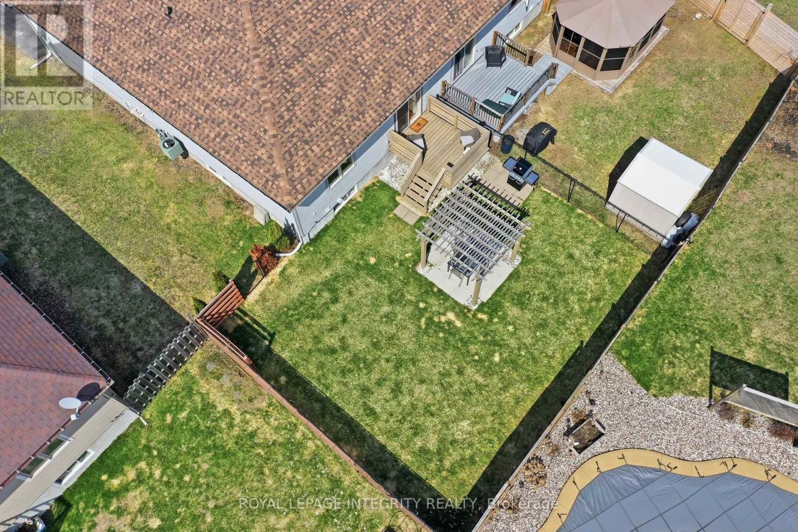 89 BRUNET STREET Image 41