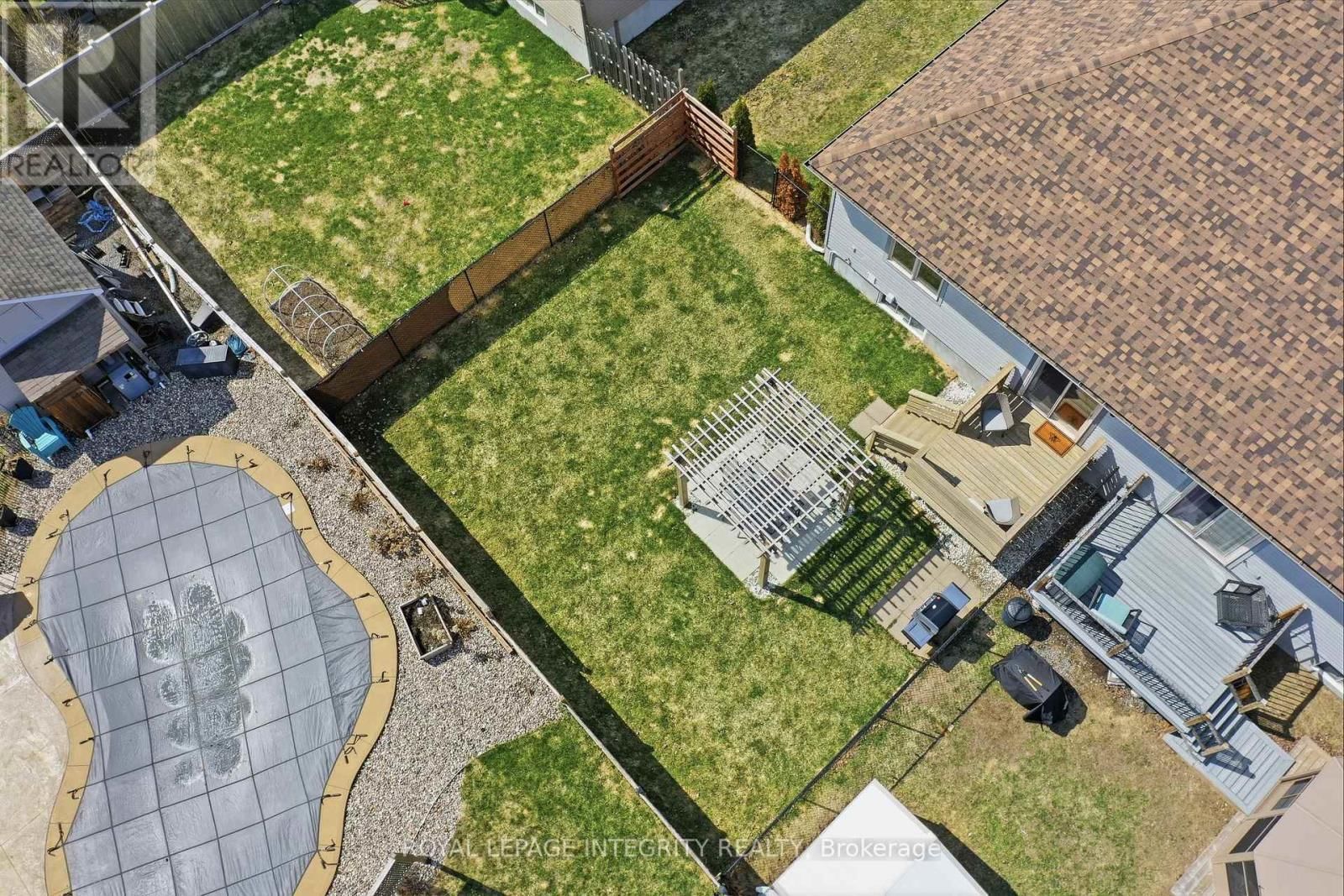 89 BRUNET STREET Image 42