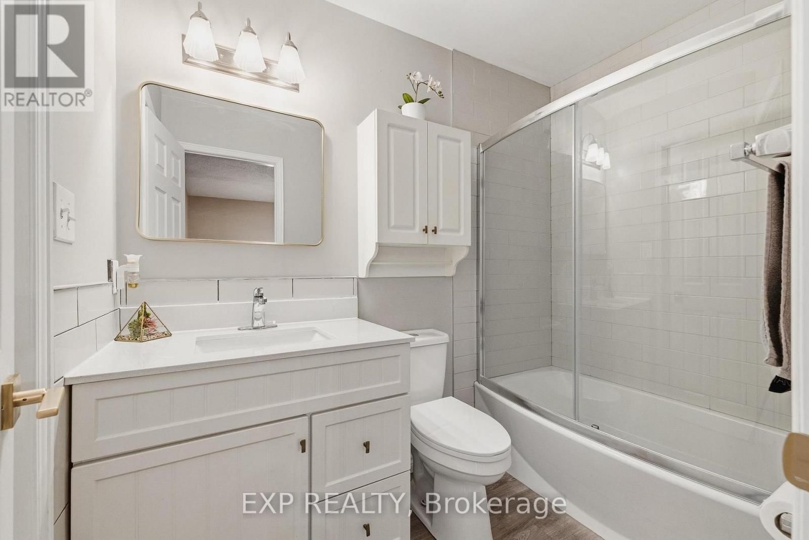 31 - 245 BISHOP STREET SOUTH Image 16