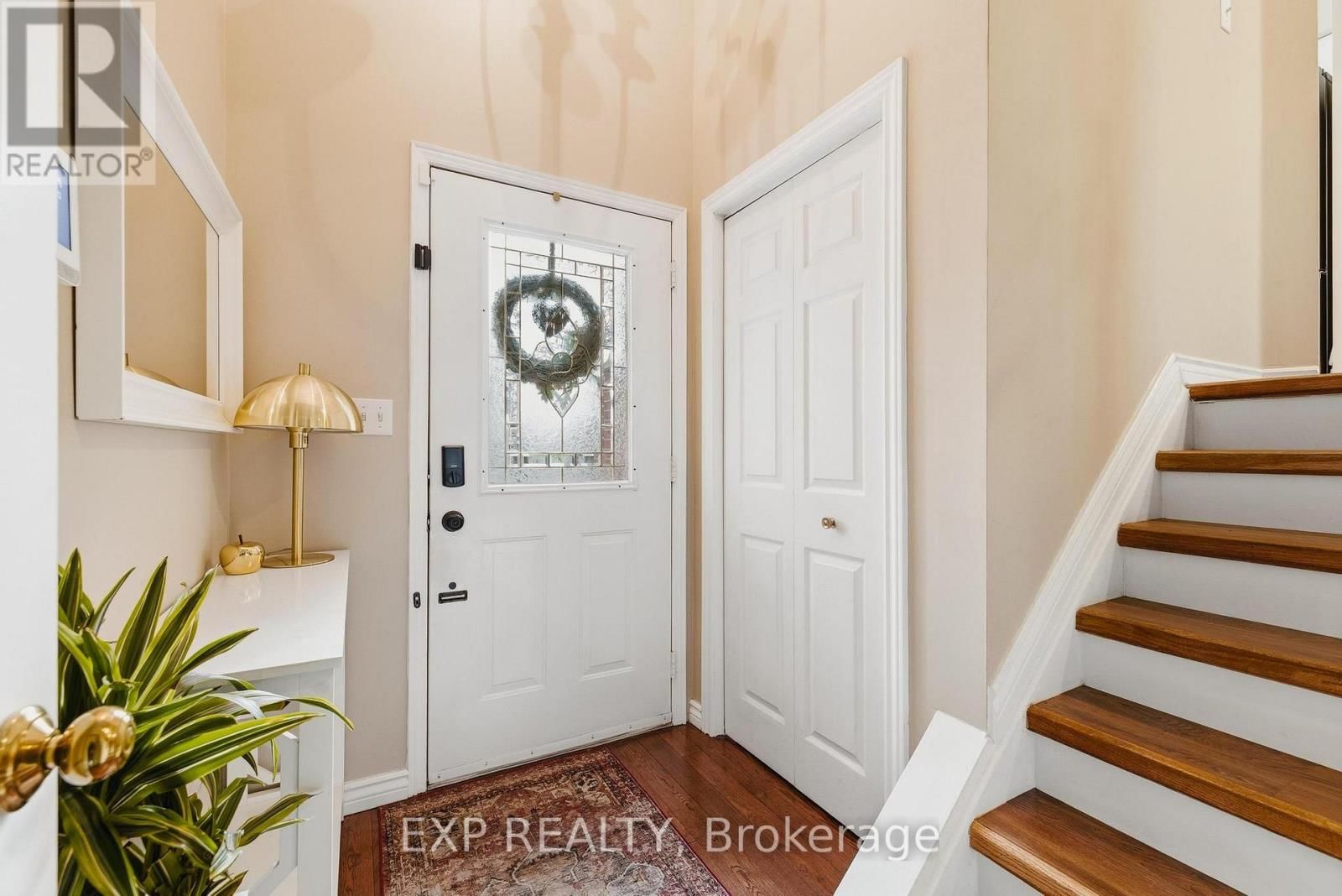 31 - 245 BISHOP STREET SOUTH Image 2