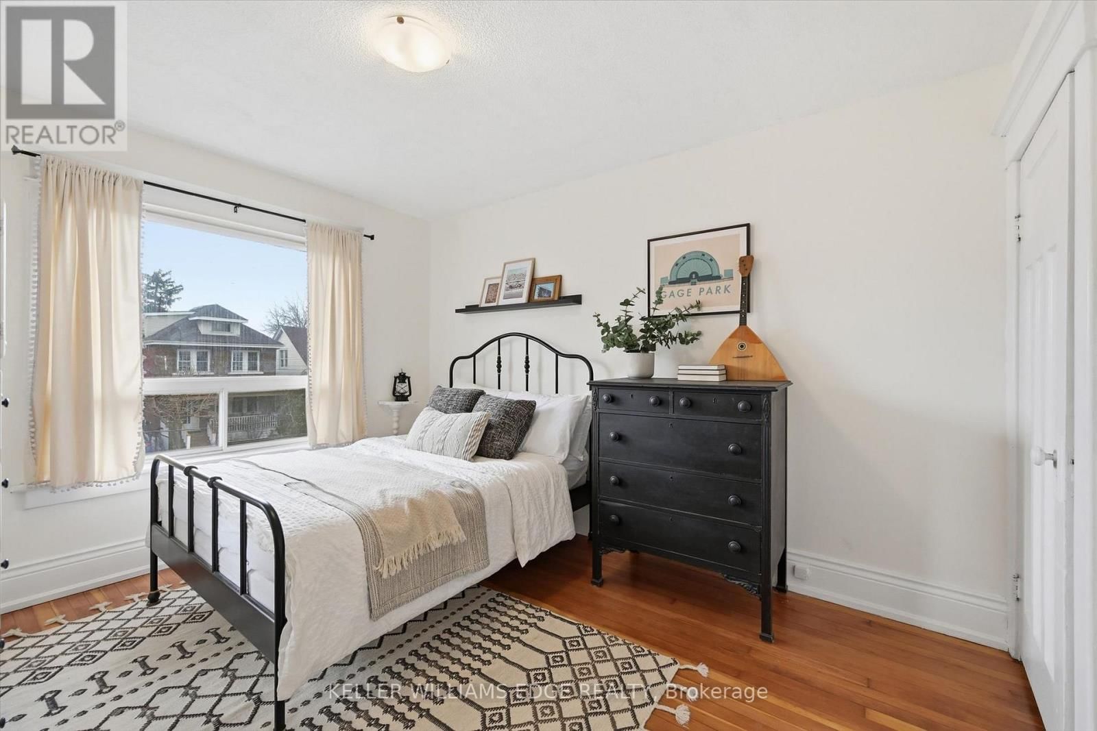 153 GRAHAM AVENUE SOUTH Image 20