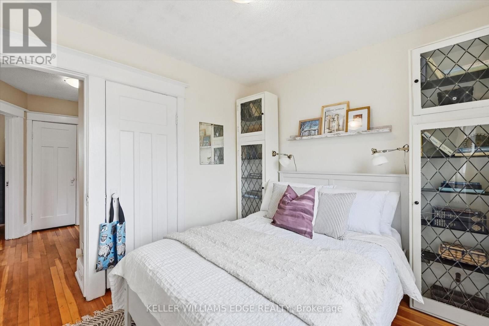 153 GRAHAM AVENUE SOUTH Image 23