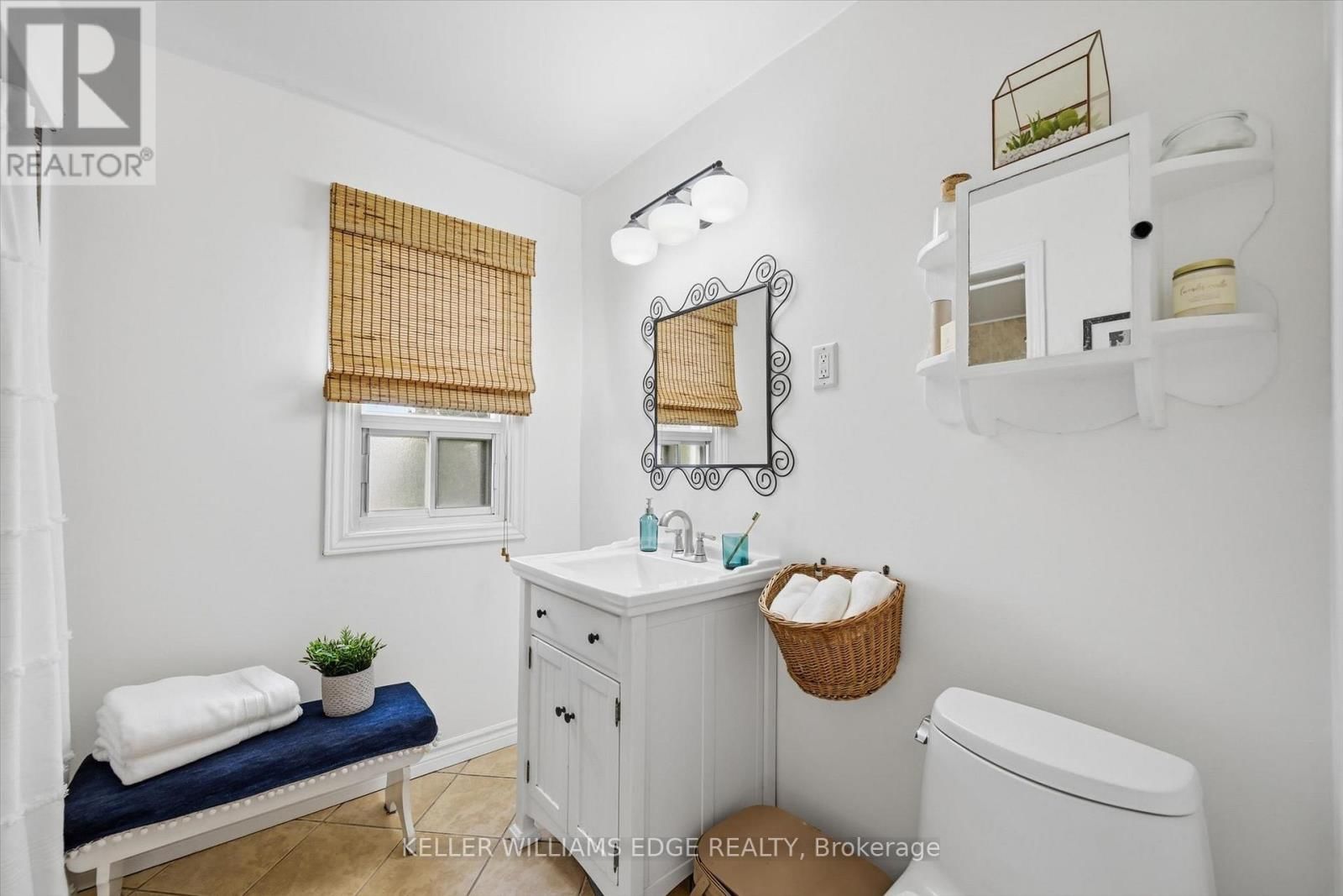 153 GRAHAM AVENUE SOUTH Image 24