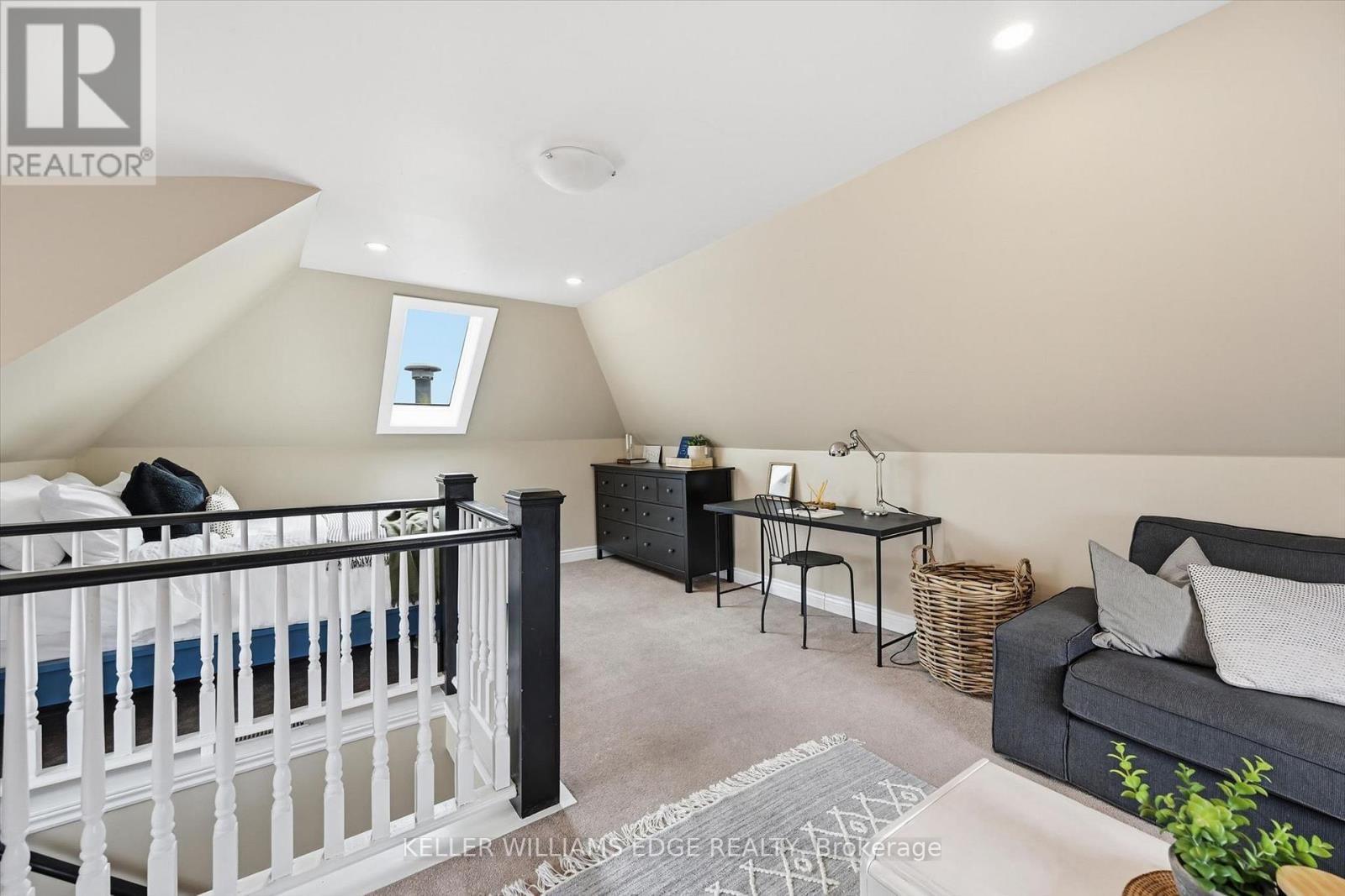 153 GRAHAM AVENUE SOUTH Image 26