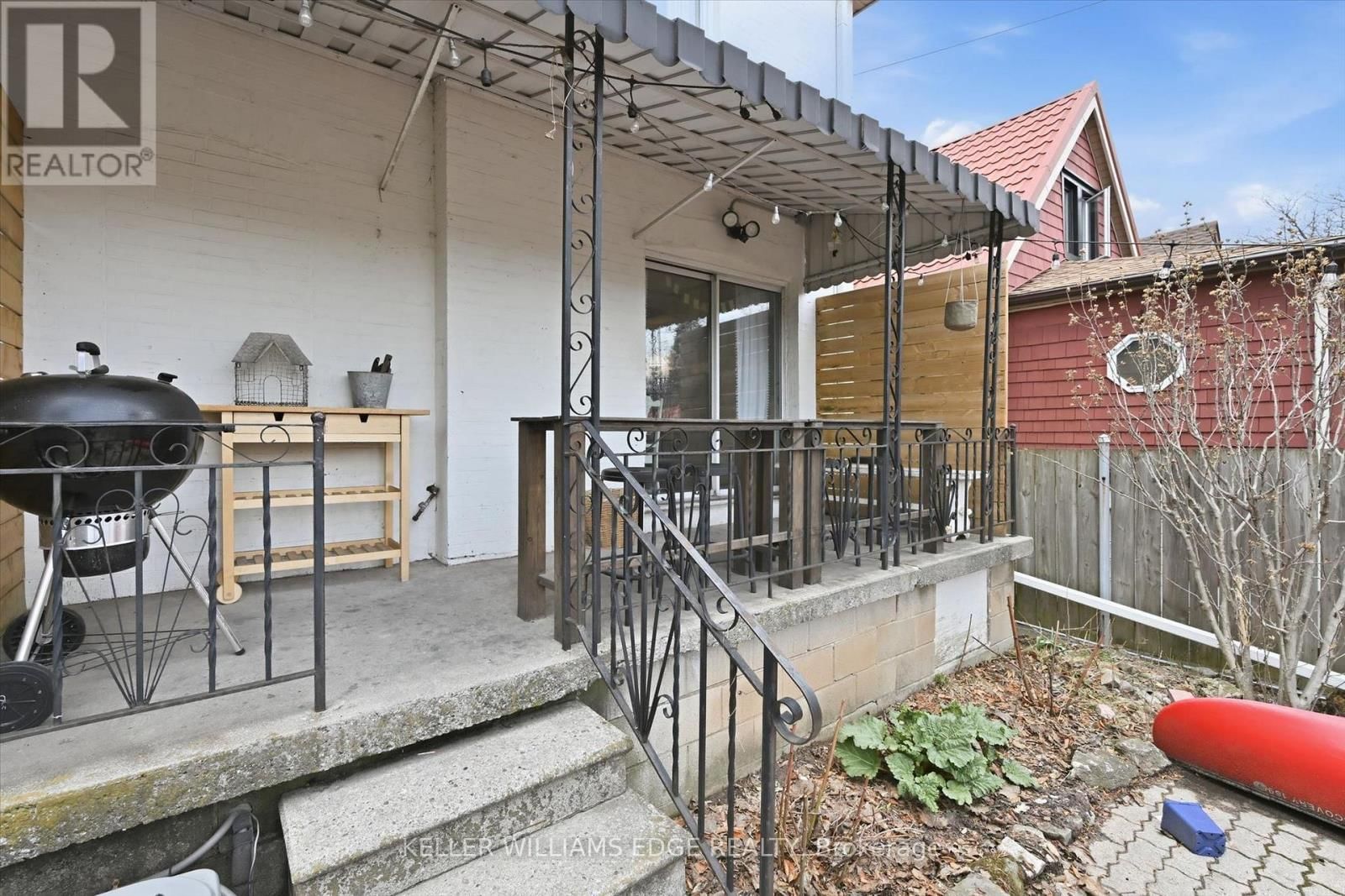 153 GRAHAM AVENUE SOUTH Image 29