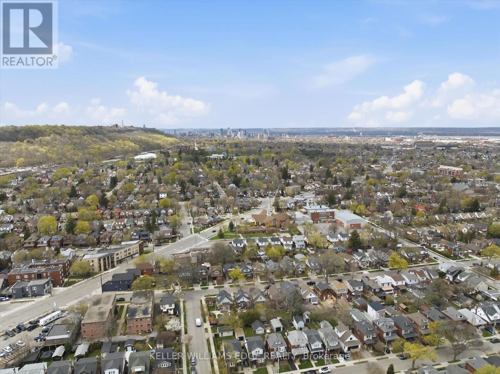 153 GRAHAM AVENUE SOUTH Image 41