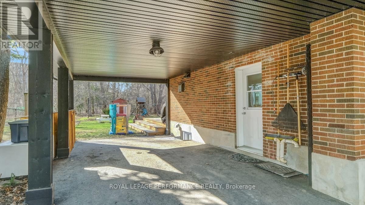 1638 ABBEY ROAD Image 44