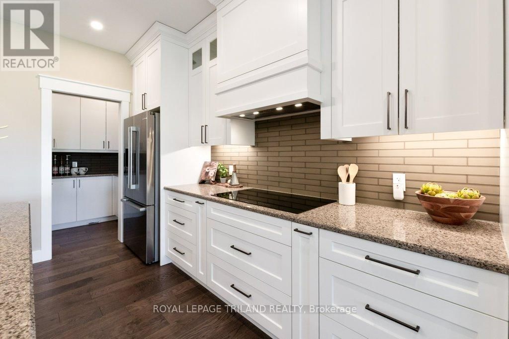 14 REA COURT Image 11