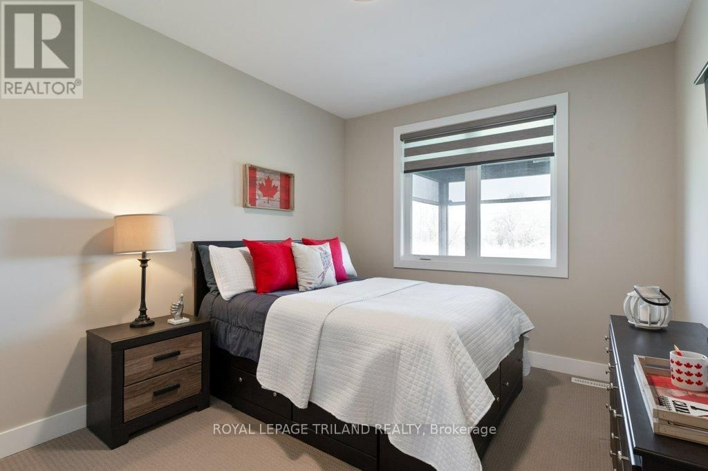 14 REA COURT Image 27