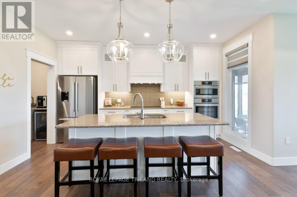 14 REA COURT Image 9