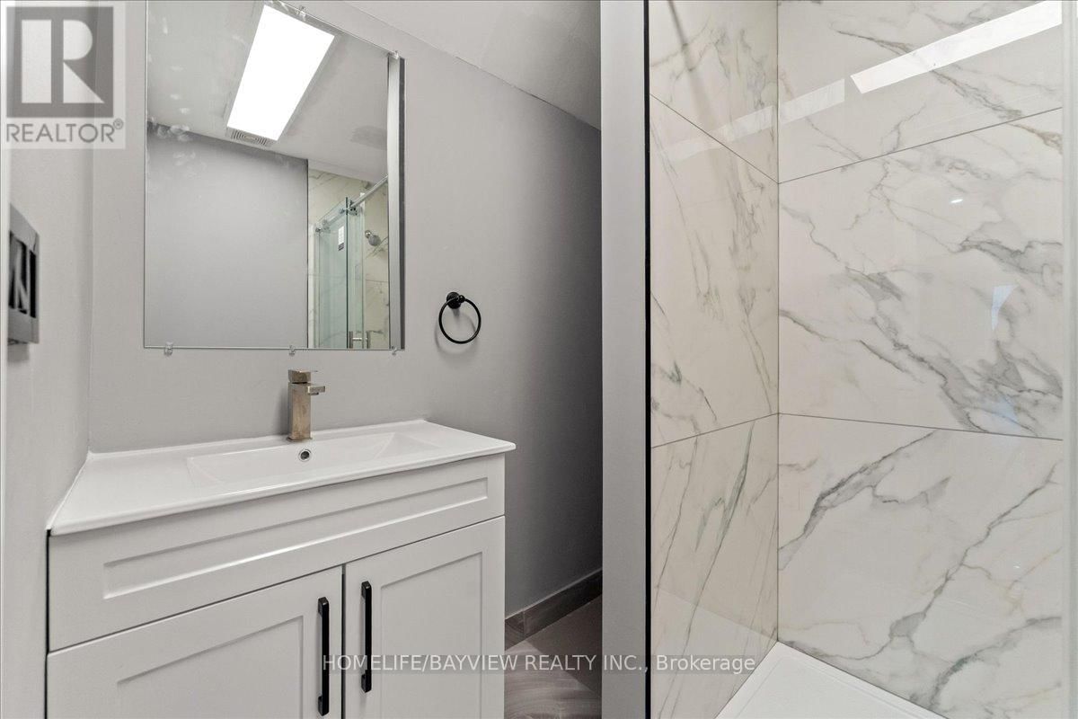 214 BURLINGTON STREET EAST Image 13