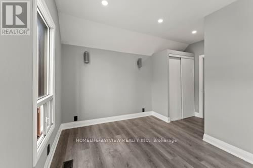 214 BURLINGTON STREET EAST Image 20