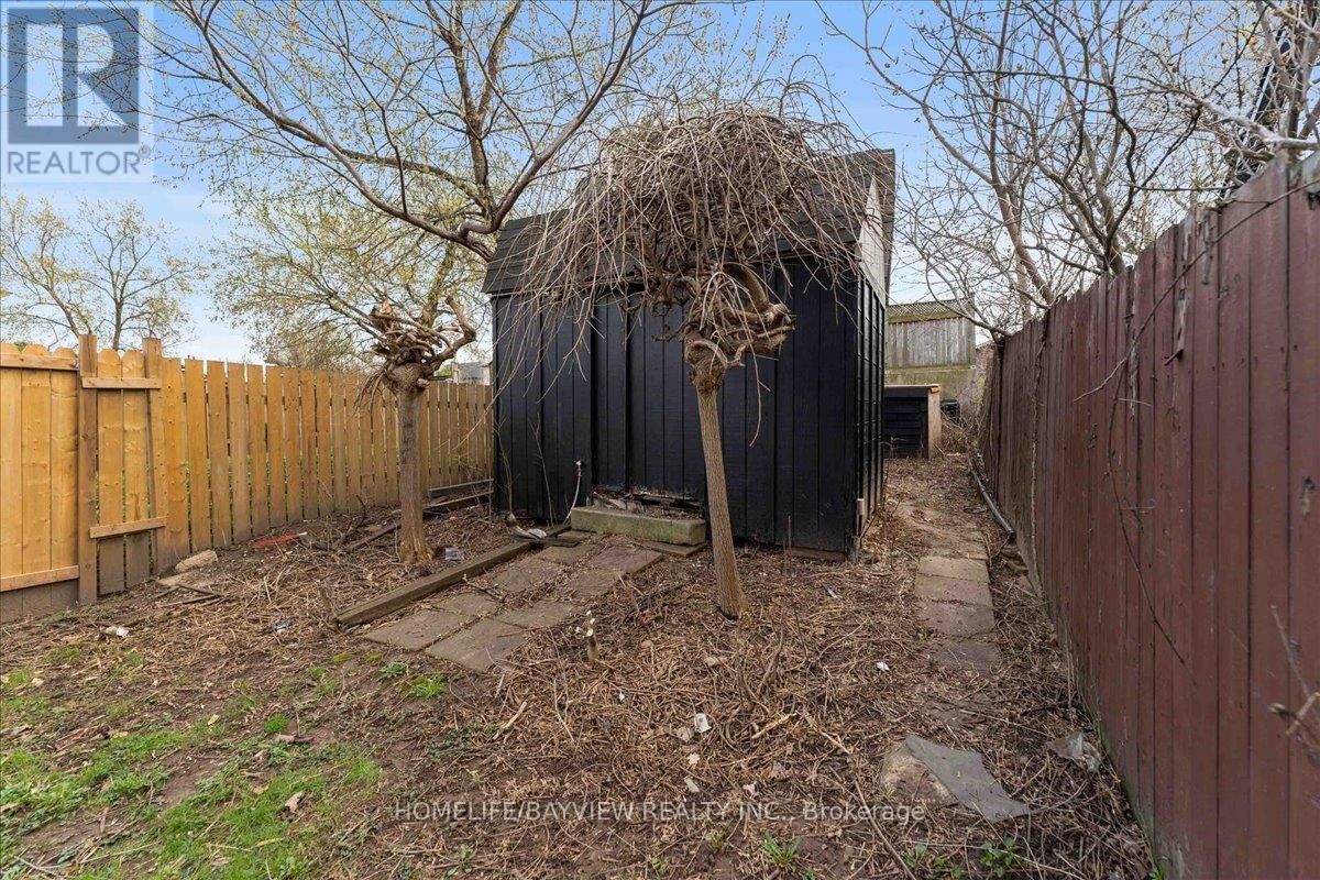 214 BURLINGTON STREET EAST Image 32