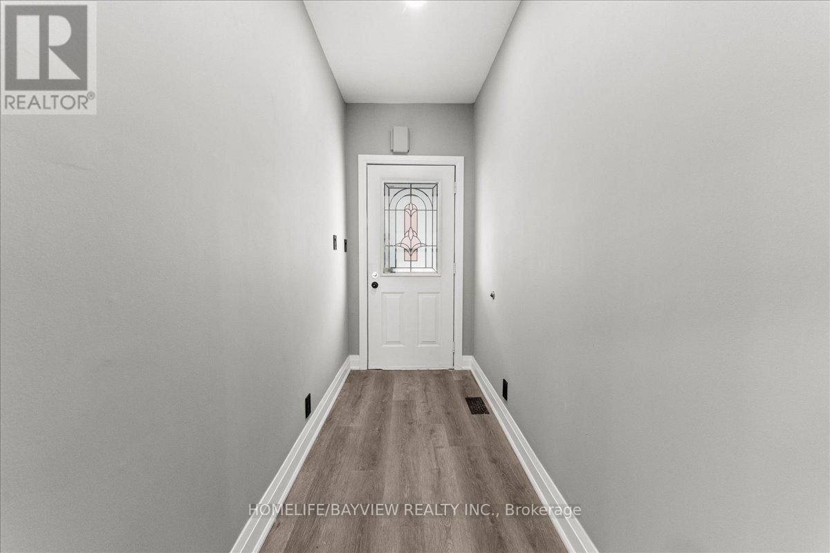 214 BURLINGTON STREET EAST Image 4