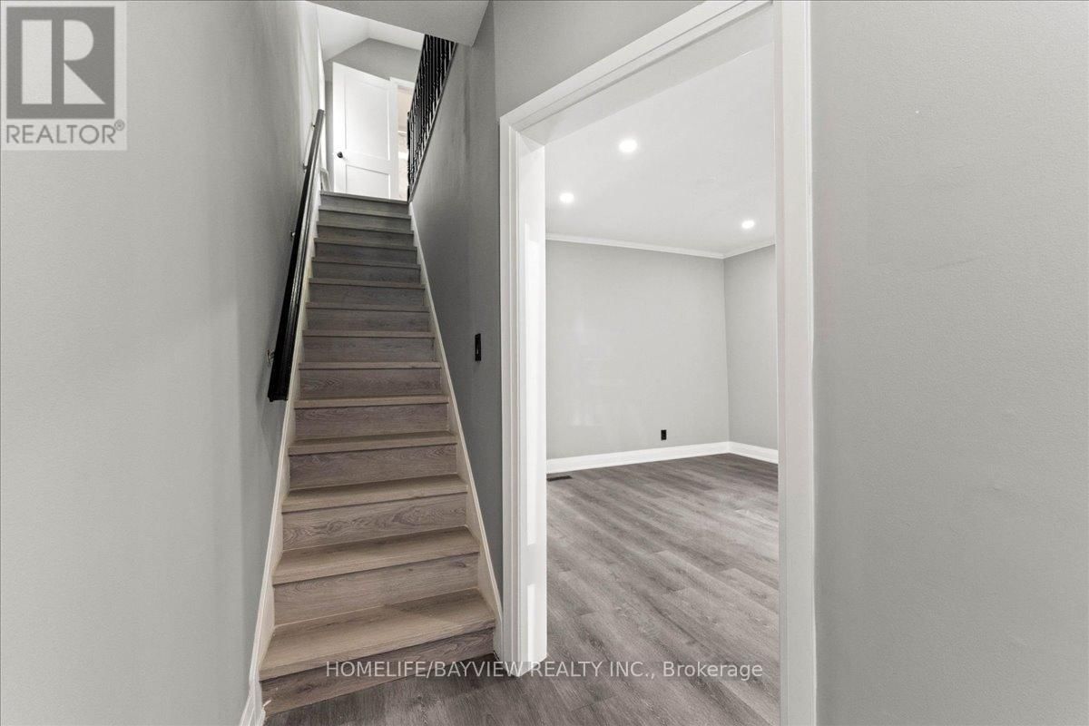 214 BURLINGTON STREET EAST Image 5