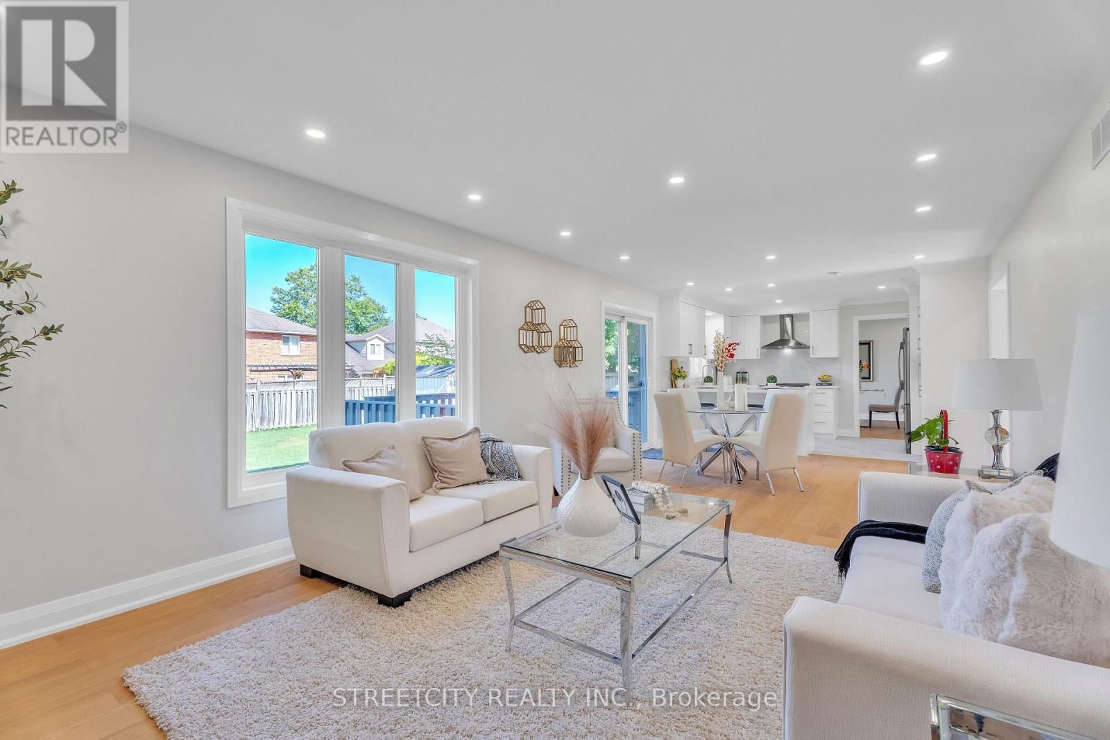 26 GRASMERE CRESCENT Image 1