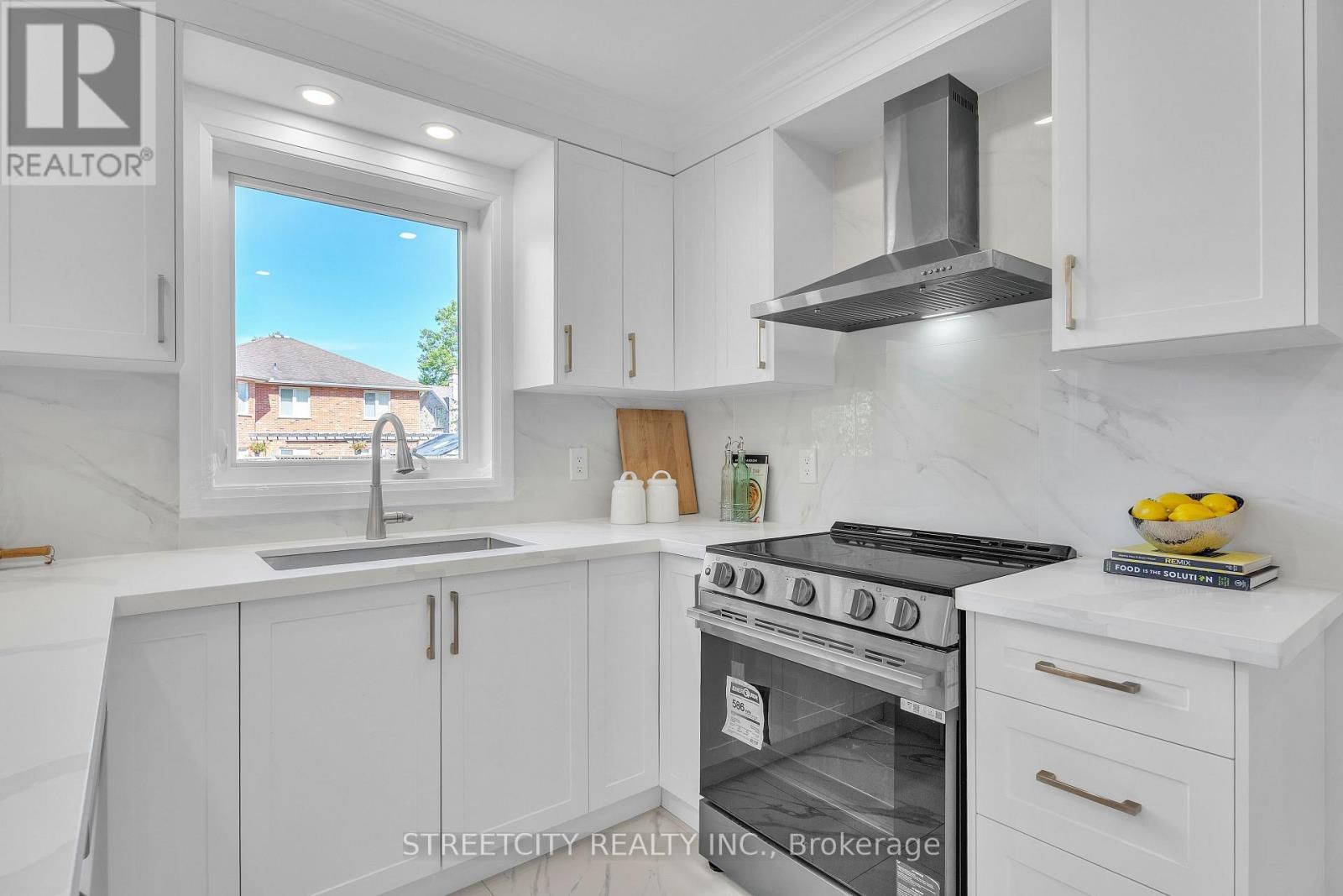 26 GRASMERE CRESCENT Image 13