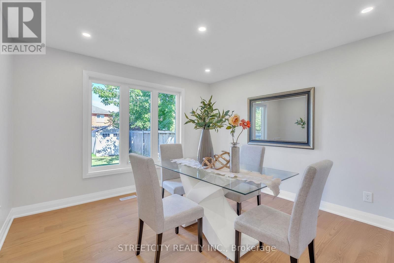 26 GRASMERE CRESCENT Image 15