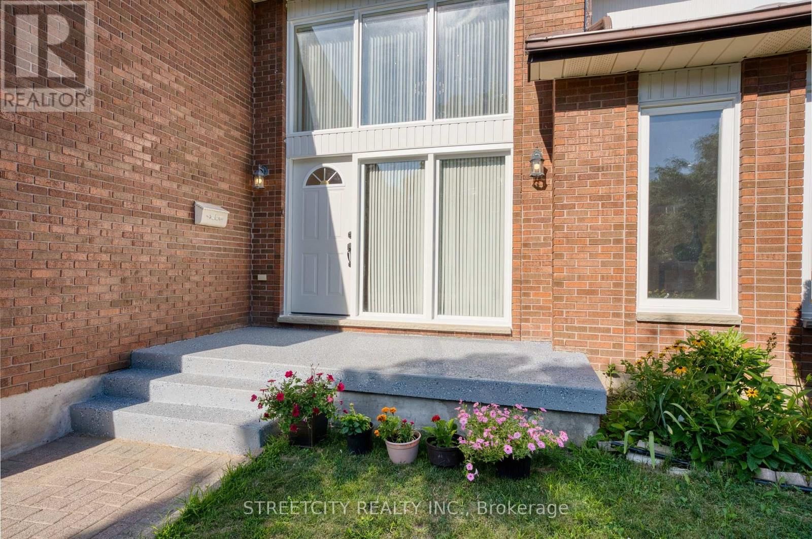 26 GRASMERE CRESCENT Image 2