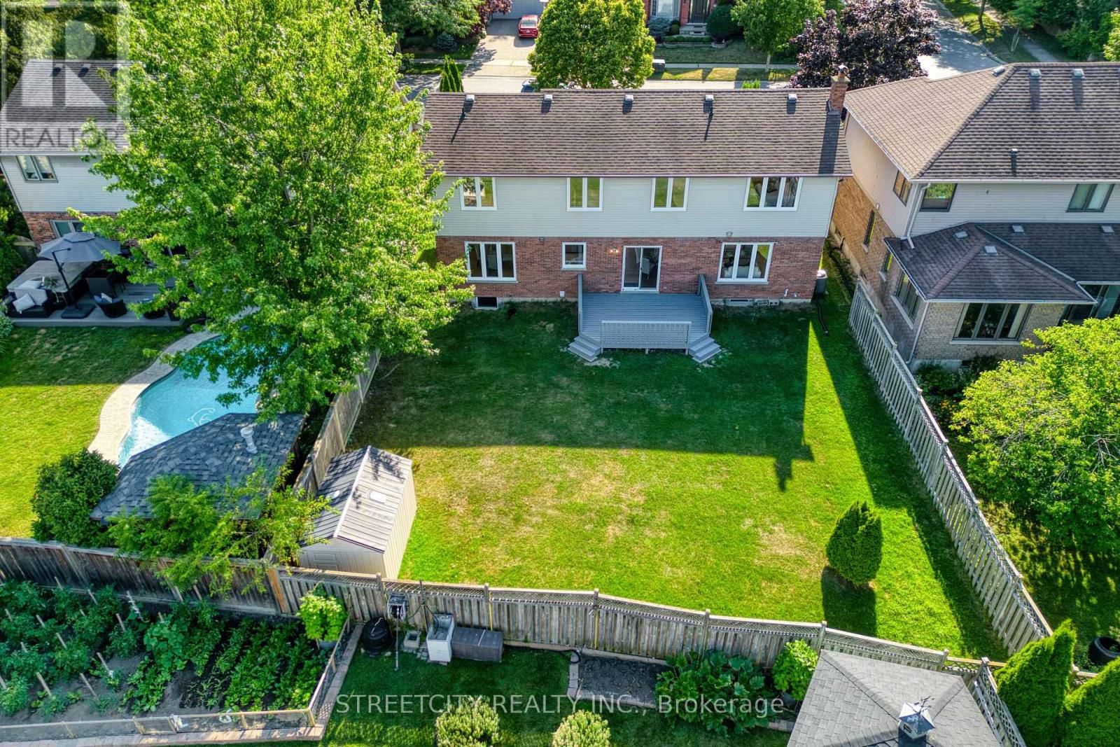 26 GRASMERE CRESCENT Image 39