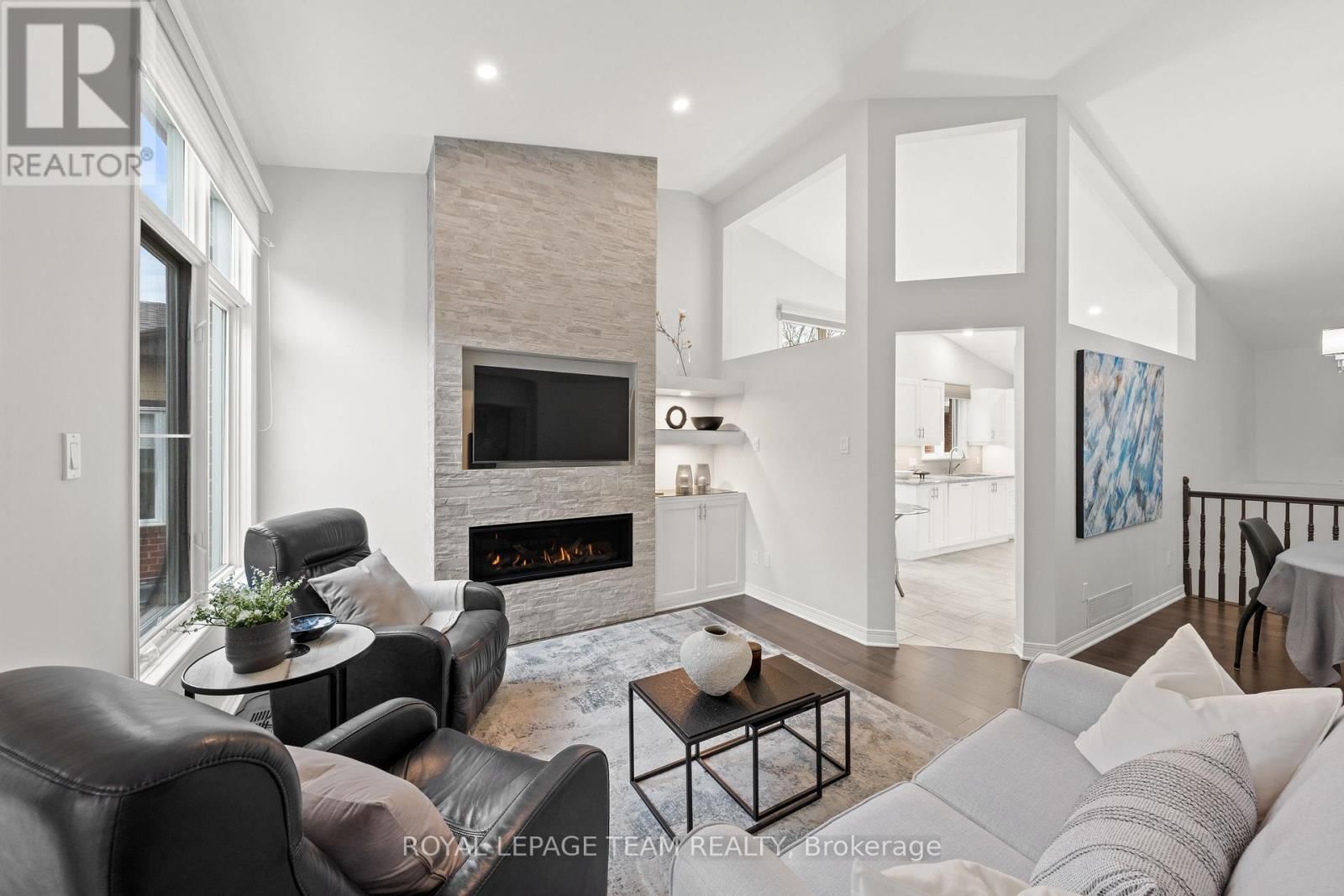 12 COULSON COURT Image 12