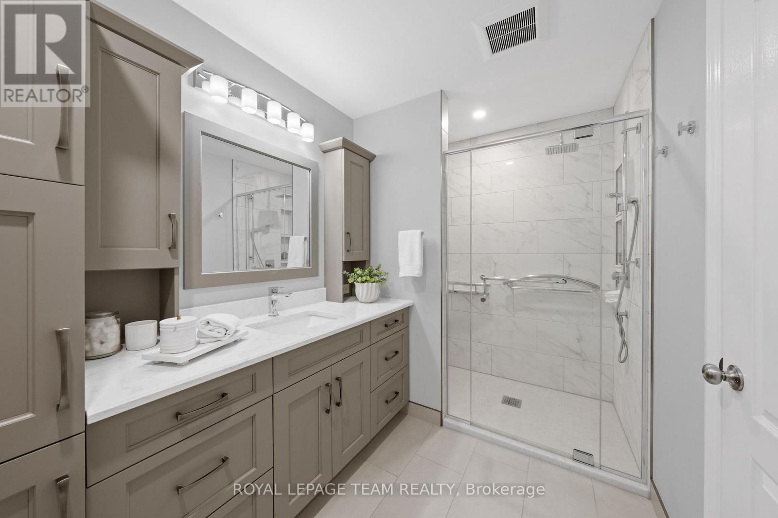 12 COULSON COURT Image 23