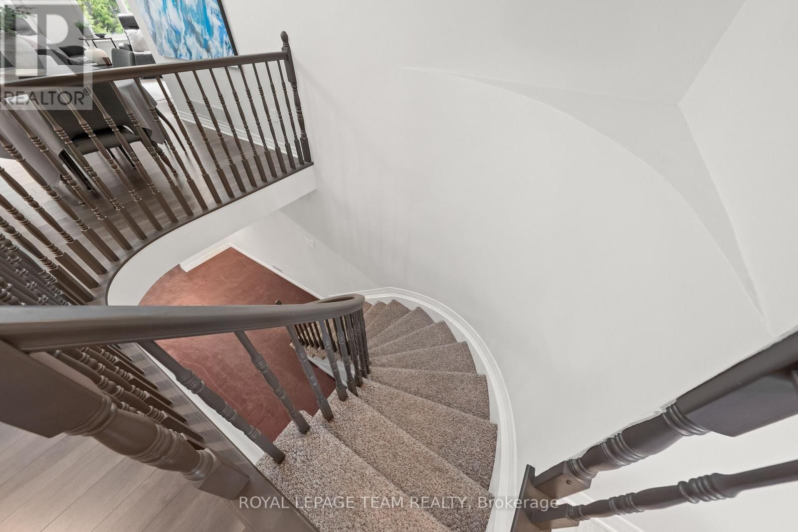 12 COULSON COURT Image 28