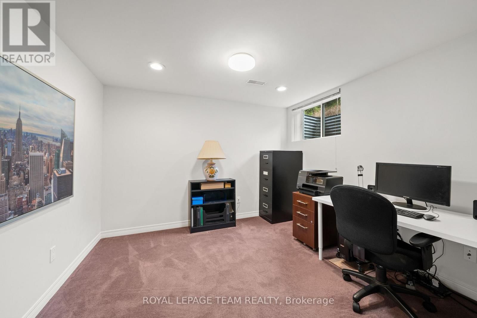 12 COULSON COURT Image 32